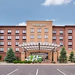 Holiday Inn Madison At The American Center By Ihg