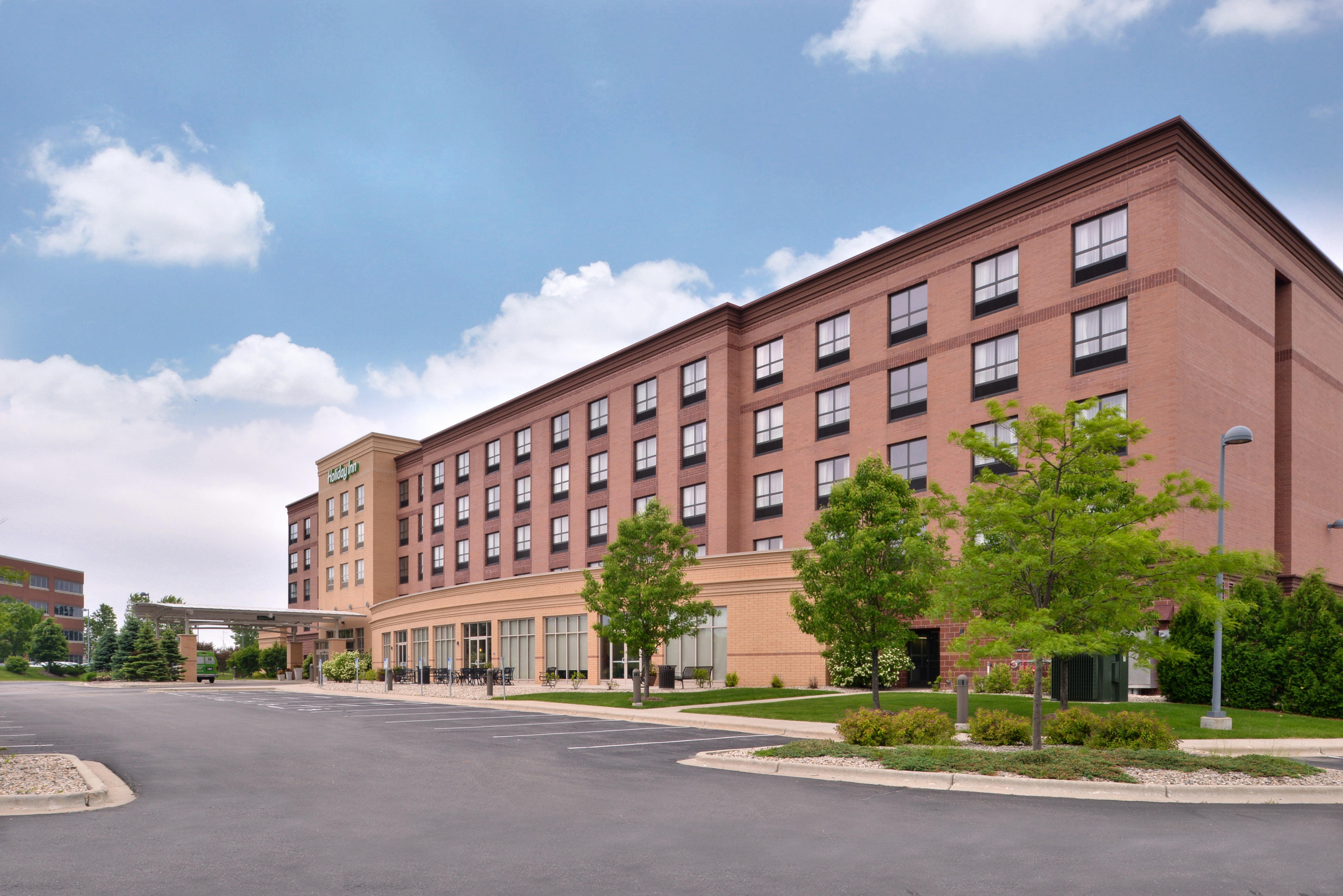 Hotel At The American Center By Ihg 3*